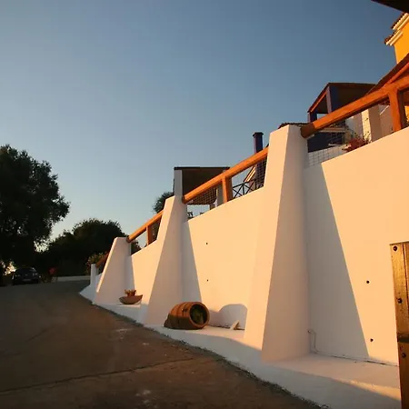 Villa Ilis *